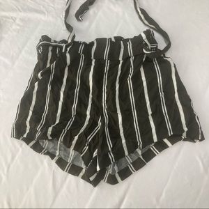 Dizzylissy shorts NWT